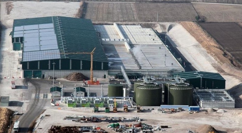 Nuovo capannone per stoccaggio di frazione organica da rifiuto urbano nell’ambito dell’impianto di trattamento dei rifiuti - Comune di Maniago (PN)